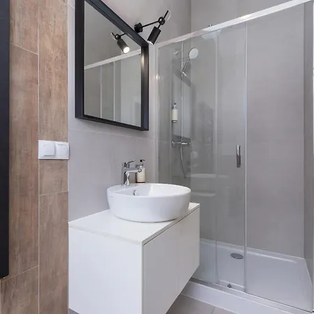 Apartment Nowoczesny W Centrum Krakowa By Renters Krakow